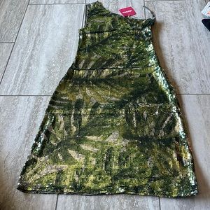 Alessa one shoulder,slinky jersey material a body confit mini length hem